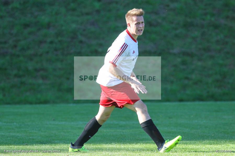 Julian Wahnschaffe, Kreisklasse Würzburg, 15.10.2017, FC Ruppertshütten, FV Langenprozelten/Neuendorf - Bild-ID: 2203848