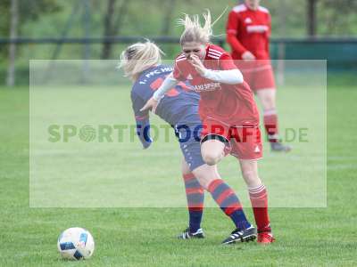 Fotos von FC Karsbach - 1. FFC Hof auf sportfotografie.de
