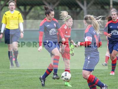 Fotos von FC Karsbach - 1. FFC Hof auf sportfotografie.de