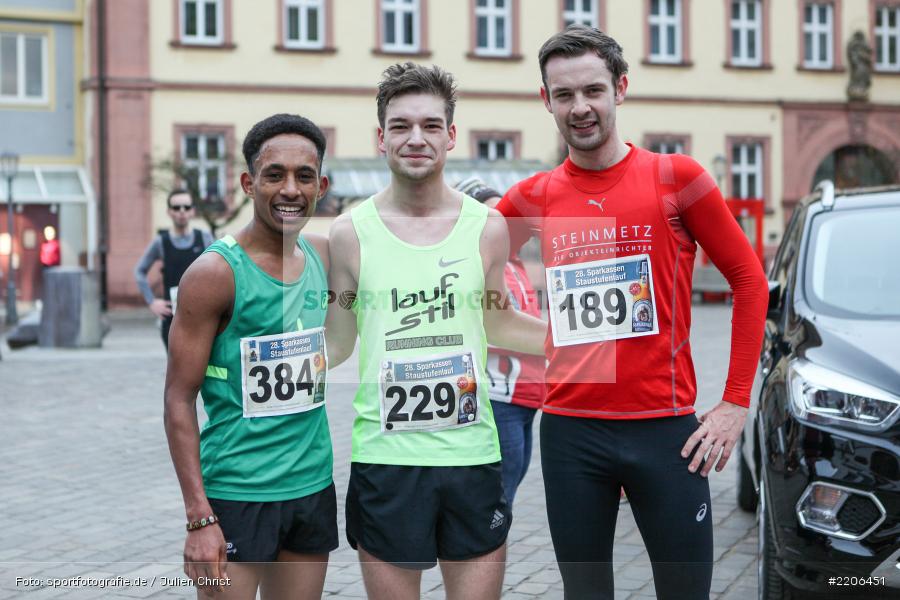 Rene Amtmann, Filimon Habtemikael, Leonardo Ortolano, 13.01.2018, Marktplatz, Karlstadt, Lauf, LG Karlstadt-Gambach-Lohr, LG Karlstadt, Staustufenlauf 2018 - Bild-ID: 2206451
