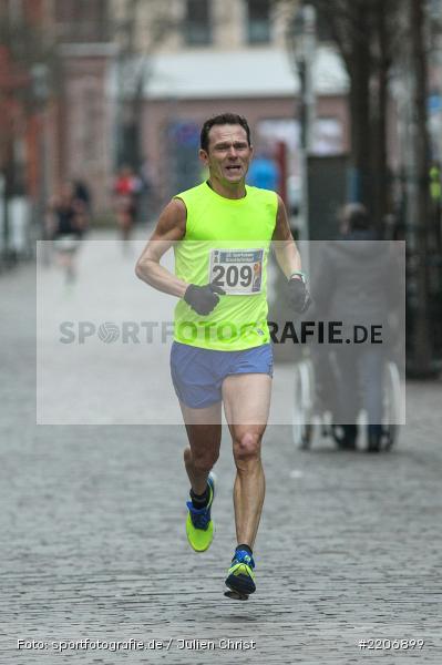 13.01.2018, Marktplatz, Karlstadt, Lauf, LG Karlstadt-Gambach-Lohr, LG Karlstadt, Staustufenlauf 2018 - Bild-ID: 2206899 13.01.2018, Marktplatz, Karlstadt, Lauf, LG Karlstadt-Gambach-Lohr, LG Karlstadt, Staustufenlauf 2018 - Bild-ID: 2206899
