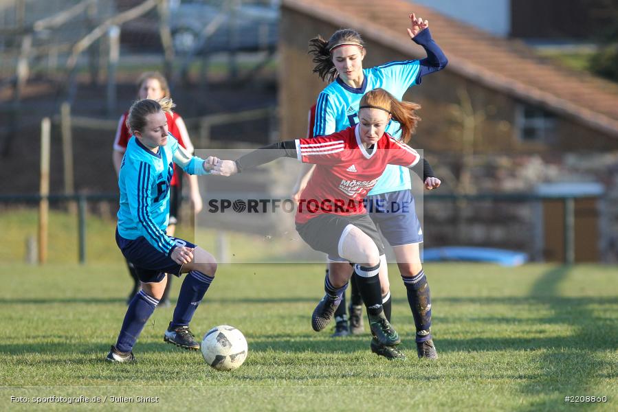 Susanne Stich, Simone Hautmann, Denise Nehls, 24.03.2018, Landesliga Nord (Frauen), SV Neusorg (N), FC Karsbach - Bild-ID: 2208860