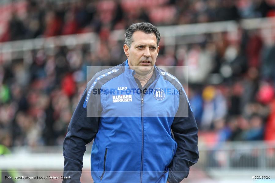 Alois Schwartz, FLYERALARM Arena, 3. Liga, 24.03.2018, Karlsruher SC, FC Würzburger Kickers - Bild-ID: 2208926