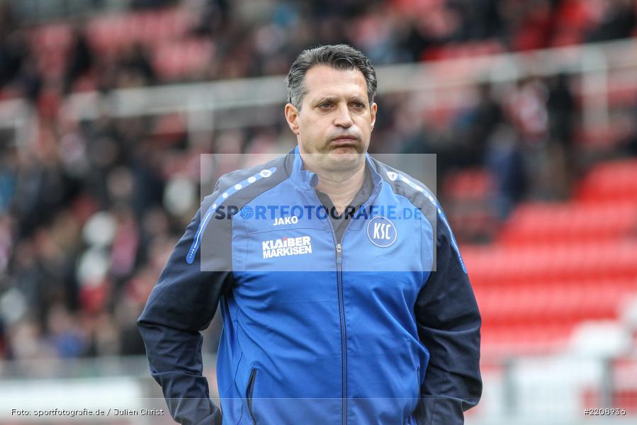 Alois Schwartz, FLYERALARM Arena, 3. Liga, 24.03.2018, Karlsruher SC, FC Würzburger Kickers - Bild-ID: 2208936