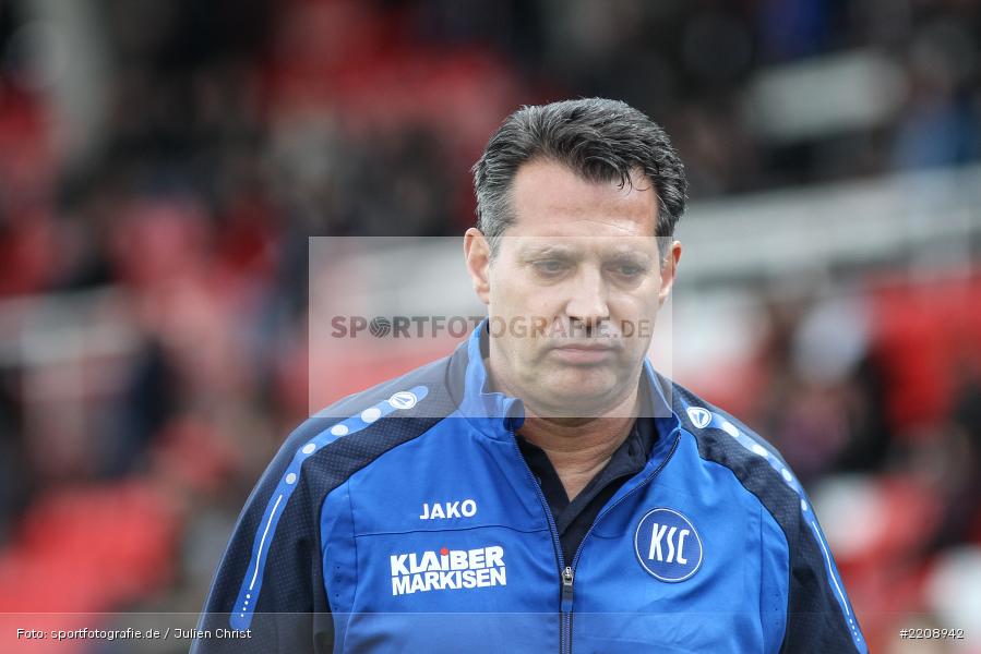 Alois Schwartz, FLYERALARM Arena, 3. Liga, 24.03.2018, Karlsruher SC, FC Würzburger Kickers - Bild-ID: 2208942