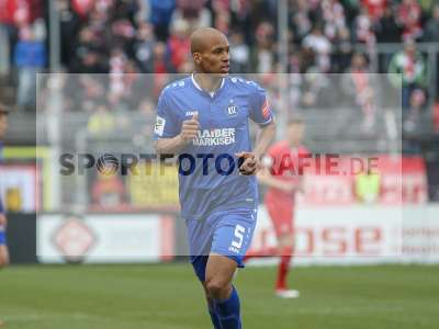 Fotos von FC Würzburger Kickers - Karlsruher SC auf sportfotografie.de