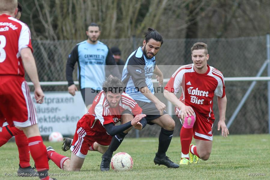 Szymon Dynia, Dominik Kohlhepp, Mehmet Mercan, 31.03.2018, Kreisklasse Würzburg, FC Wiesenfeld-Halsbach, FV Fatihspor Karlstadt - Bild-ID: 2209744