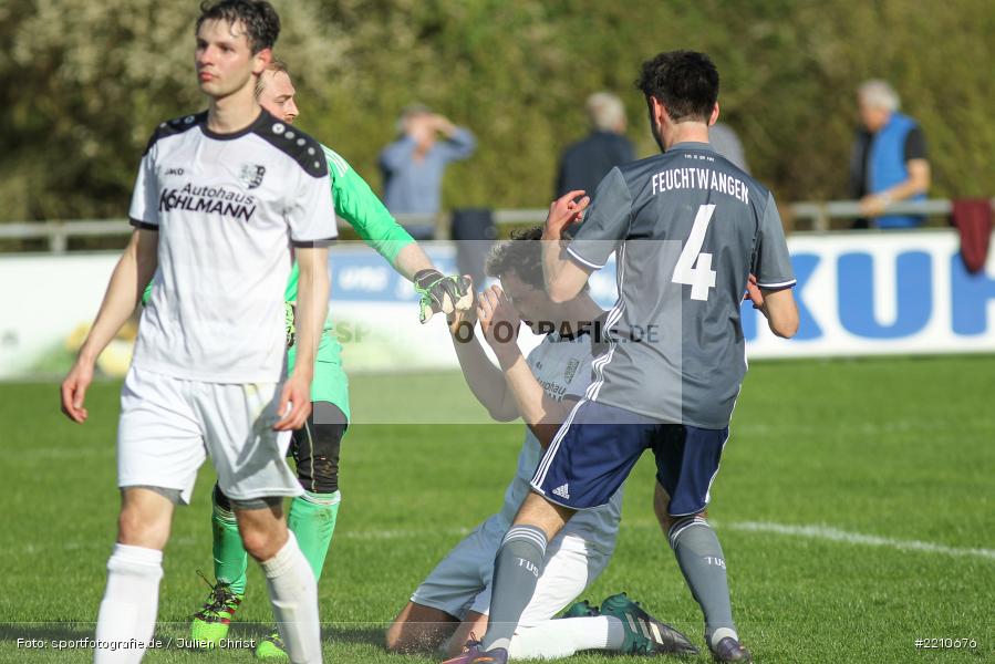Sebastian Arold, Tobias Wießmann, Philipp Deeg, 14.04.2018, Landesliga Nordwest, TuS Feuchtwangen, TSV Karlburg - Bild-ID: 2210676