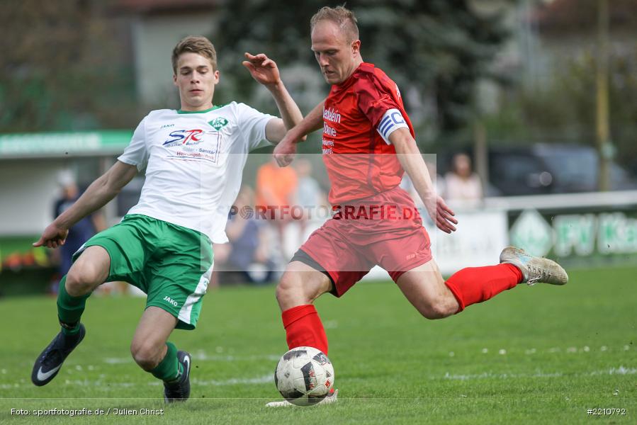Timm Bauer, Lukas Weimer, 15.04.2018, Bezirksliga West, TSV Uettingen, FV Karlstadt - Bild-ID: 2210792 Timm Bauer, Lukas Weimer, 15.04.2018, Bezirksliga West, TSV Uettingen, FV Karlstadt - Bild-ID: 2210792