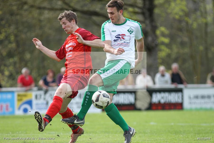 Kevin Ille, Dominik Höfling, 15.04.2018, Bezirksliga West, TSV Uettingen, FV Karlstadt - Bild-ID: 2210818