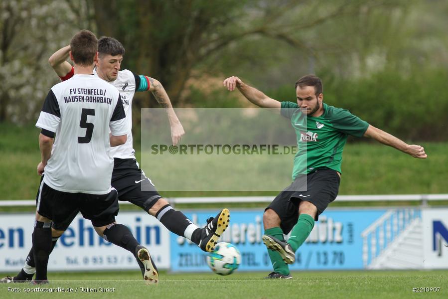 Sebastian Egert, William Vielwerth, 15.04.2018, Kreisliga Würzburg, FV Steinfeld / Hausen-Rohrbach, TSV Retzbach - Bild-ID: 2210907