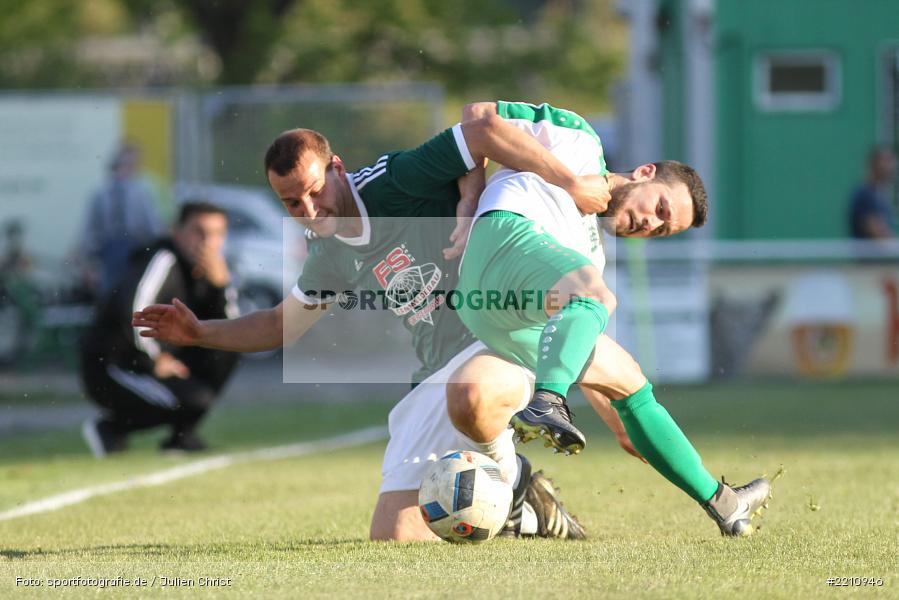 Abdurrahman Marangoz, Lucas Wirzberger, 18.04.2018, Bezirksliga West, TSV Neuhütten-Wiesthal, FV Karlstadt - Bild-ID: 2210946