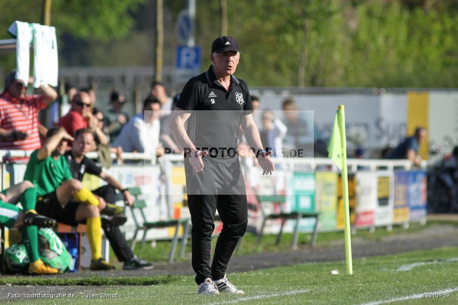 Siegbert Sternheimer, 18.04.2018, Bezirksliga West, TSV Neuhütten-Wiesthal, FV Karlstadt - Bild-ID: 2210969 Siegbert Sternheimer, 18.04.2018, Bezirksliga West, TSV Neuhütten-Wiesthal, FV Karlstadt - Bild-ID: 2210969