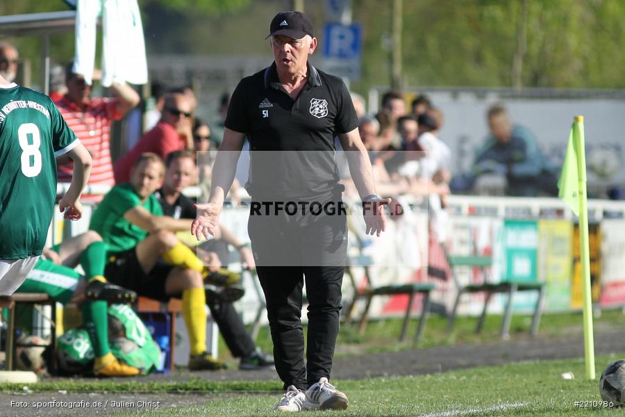 Siegbert Sternheimer, 18.04.2018, Bezirksliga West, TSV Neuhütten-Wiesthal, FV Karlstadt - Bild-ID: 2210986 Siegbert Sternheimer, 18.04.2018, Bezirksliga West, TSV Neuhütten-Wiesthal, FV Karlstadt - Bild-ID: 2210986