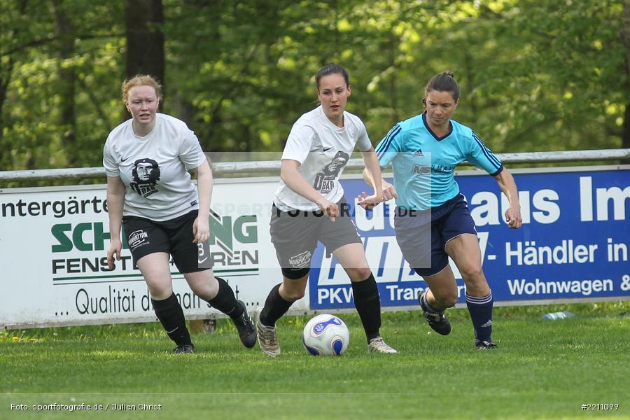 Yvonne Hemmerich, Eva Morhard, Bezirksoberliga Frauen, 21.04.2018, FVgg Kickers Aschaffenburg, SpVgg Adelsberg - Bild-ID: 2211099