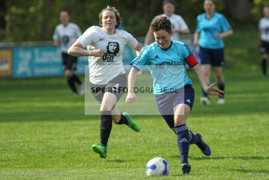 Davina Dahlem, Julia Siegler, Bezirksoberliga Frauen, 21.04.2018, FVgg Kickers Aschaffenburg, SpVgg Adelsberg - Bild-ID: 2211105