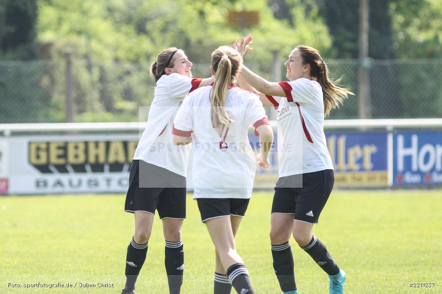 Kerstin Reiss, Anne-Kathrin Flederer, Ina Maisler, 22.04.2018, Kreisliga Frauen, (SG) FC Hammelburg / SpVgg Adelsberg 2, FV Karlstadt - Bild-ID: 2211237 Kerstin Reiss, Anne-Kathrin Flederer, Ina Maisler, 22.04.2018, Kreisliga Frauen, (SG) FC Hammelburg / SpVgg Adelsberg 2, FV Karlstadt - Bild-ID: 2211237