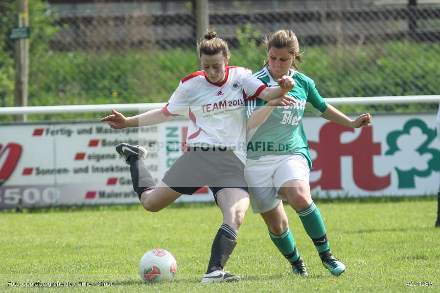 Jennifer Betz, Charlotte Müller, 22.04.2018, Kreisliga Frauen, (SG) FC Hammelburg / SpVgg Adelsberg 2, FV Karlstadt - Bild-ID: 2211289 Jennifer Betz, Charlotte Müller, 22.04.2018, Kreisliga Frauen, (SG) FC Hammelburg / SpVgg Adelsberg 2, FV Karlstadt - Bild-ID: 2211289