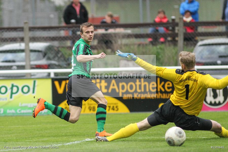 Kai Belz, Daniel Meßner, 25.04.2018, Bezirksliga West, TuS 1893 Aschaffenburg-Leider, FV Karlstadt - Bild-ID: 2211445 Kai Belz, Daniel Meßner, 25.04.2018, Bezirksliga West, TuS 1893 Aschaffenburg-Leider, FV Karlstadt - Bild-ID: 2211445