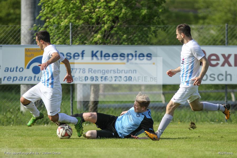 Davide Gargano, Louis Baur, Sebastian Singer, 29.04.2018, A-Klasse Würzburg, SV Rodenbach, DJK Fellen - Bild-ID: 2211666
