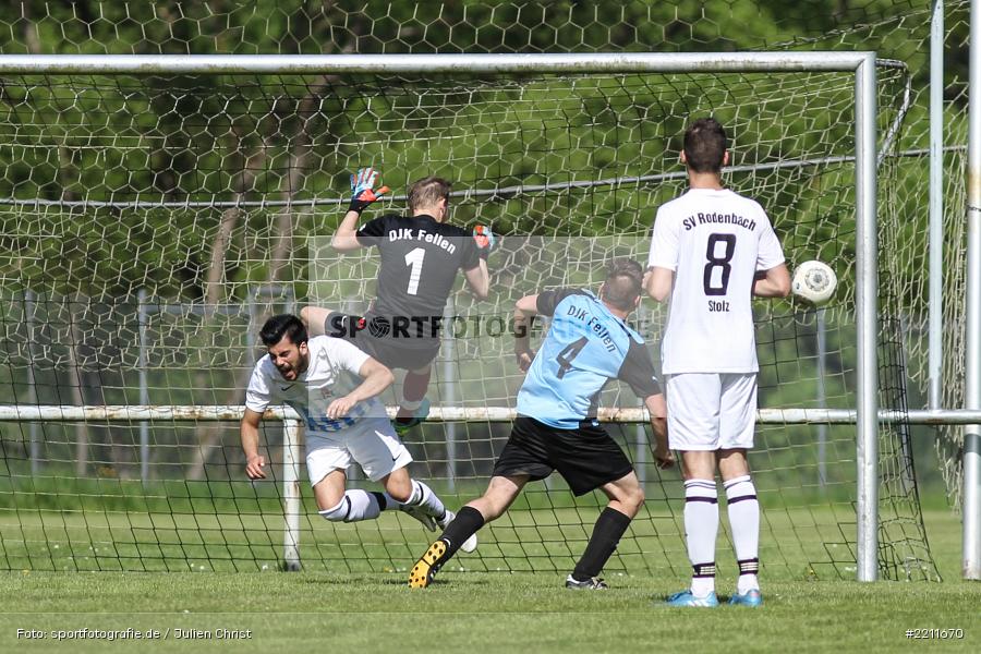 Chandaret Touch, Tobias Schital, Simon Schnall, 29.04.2018, A-Klasse Würzburg, SV Rodenbach, DJK Fellen - Bild-ID: 2211670