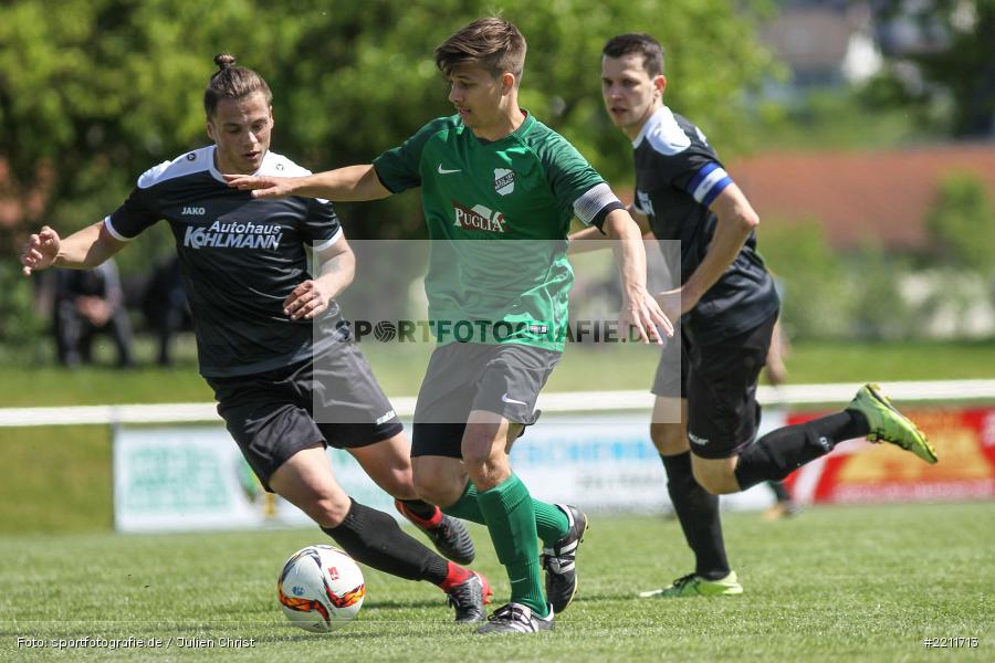 Michael Wolff, Dominik Hehrlein, 01.05.2018, Kreisliga Würzburg, TSV Karlburg II, TSV Retzbach - Bild-ID: 2211713