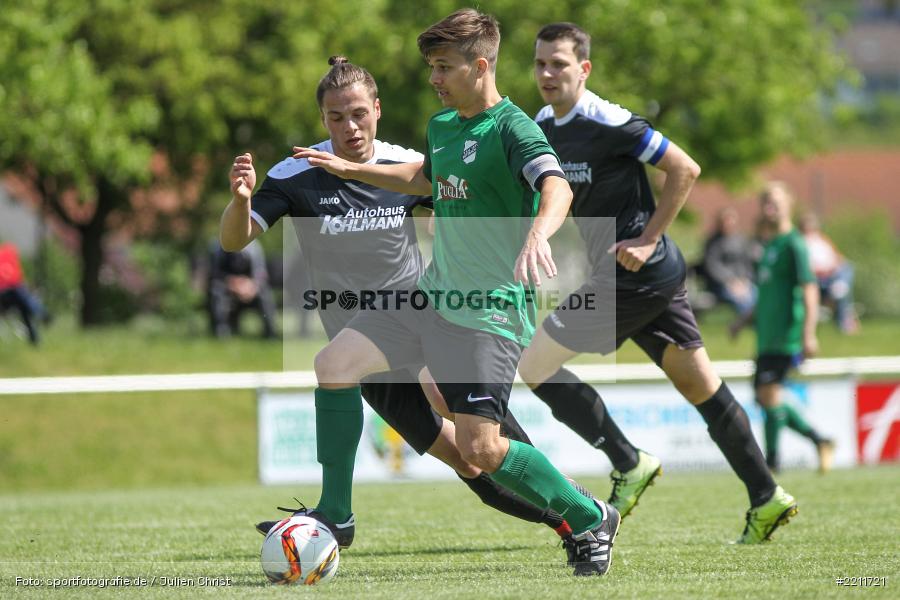 Michael Wolff, Dominik Hehrlein, 01.05.2018, Kreisliga Würzburg, TSV Karlburg II, TSV Retzbach - Bild-ID: 2211721