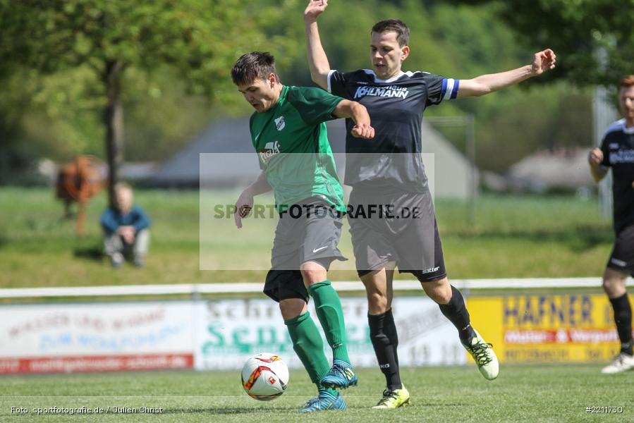 Philipp Kübert, Andreas Köhler, 01.05.2018, Kreisliga Würzburg, TSV Karlburg II, TSV Retzbach - Bild-ID: 2211730 Philipp Kübert, Andreas Köhler, 01.05.2018, Kreisliga Würzburg, TSV Karlburg II, TSV Retzbach - Bild-ID: 2211730