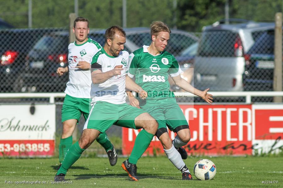 Dominik Bathon, Benjamin Eichelmann, 09.05.2018, Bezirksliga West, TuS Frammersbach, FV Karlstadt - Bild-ID: 2214179