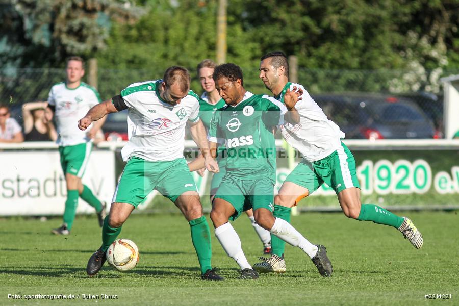 Benjamin Eichelmann, Johan Brahimi, Ferdinand Weiß, 09.05.2018, Bezirksliga West, TuS Frammersbach, FV Karlstadt - Bild-ID: 2214221 Benjamin Eichelmann, Johan Brahimi, Ferdinand Weiß, 09.05.2018, Bezirksliga West, TuS Frammersbach, FV Karlstadt - Bild-ID: 2214221