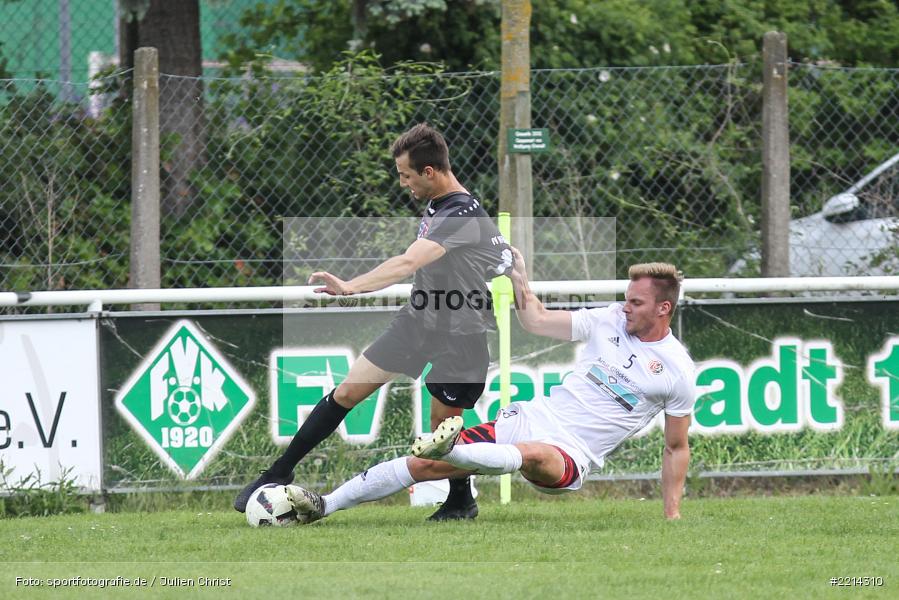 Fabian Kolaczek, Michael Winkler, 13.05.2018, Bezirksliga West, Viktoria Kahl, FV Karlstadt - Bild-ID: 2214310 Fabian Kolaczek, Michael Winkler, 13.05.2018, Bezirksliga West, Viktoria Kahl, FV Karlstadt - Bild-ID: 2214310