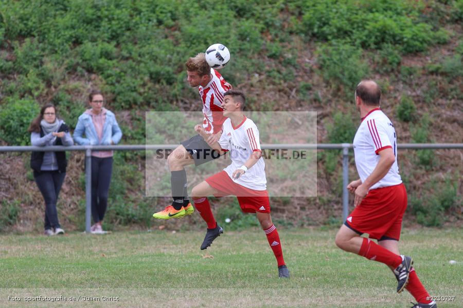 Nico Hofmann, Moritz Mergler, 02.09.2018, Kreisklasse Würzburg, FV Langenprozelten/Neuendorf, FC Wiesenfeld-Halsbach - Bild-ID: 2230727