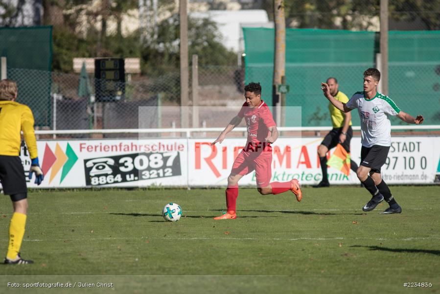 Timm Bauer, Rachid Yahia, 30.09.2018, Bezirksliga West, SV Vatan Spor Aschaffenburg, FV Karlstadt - Bild-ID: 2234836