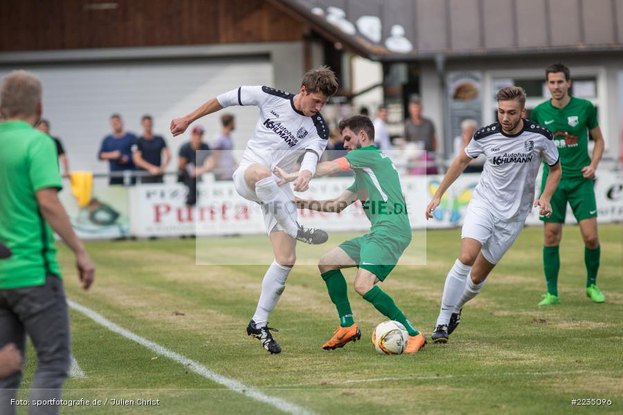 Mato Papic, David Machau, 06.10.2018, Landesliga Nordwest, SV Alemannia Haibach, TSV Karlburg - Bild-ID: 2235096