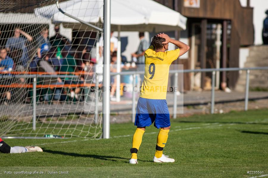 Daniel Lanier, 13.10.2018, Kreisklasse Würzburg, SV Sendelbach-Steinbach, FV Wernfeld/Adelsberg - Bild-ID: 2235561