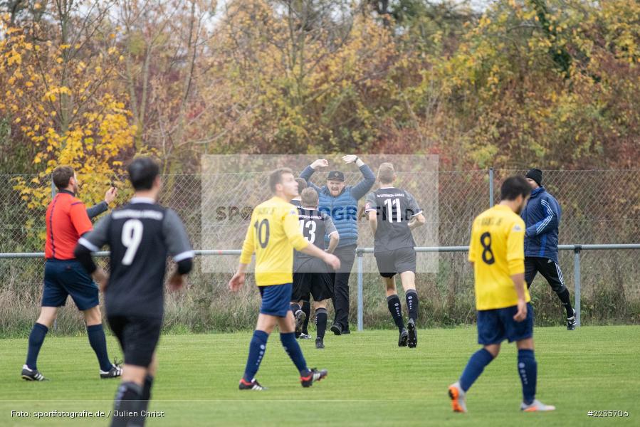 Jan-Phillip Hamm, Steffen Lehofer, Benjamin Edlinger, A-Klasse Würzburg, 04.11.2018, SG Eußenheim-Gambach, FV Maintal - Bild-ID: 2235706
