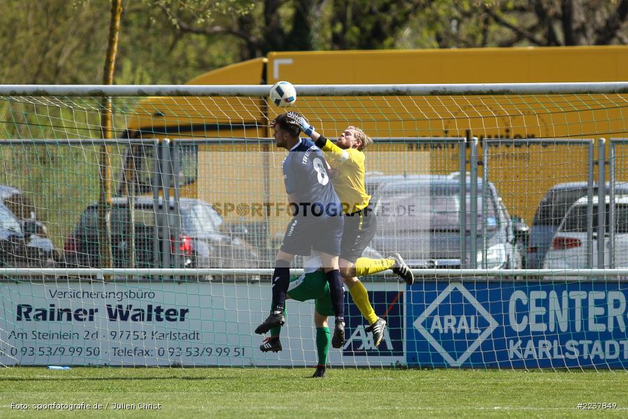 Simon Landsfried, Kai Belz, Kai Schlessmann, 07.04.2019, Bezirksliga West, TSV Üttingen, FV Karlstadt - Bild-ID: 2237849 Simon Landsfried, Kai Belz, Kai Schlessmann, 07.04.2019, Bezirksliga West, TSV Üttingen, FV Karlstadt - Bild-ID: 2237849