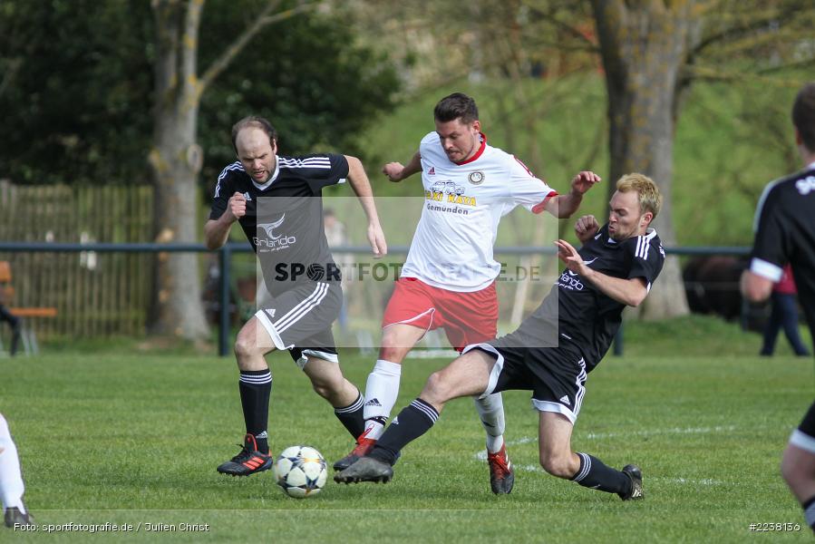 Michael Brust, David Amtmann, Bastian Schmitt, Kreisklasse Würzburg, 14.04.2019, SG Burgsinn, FC Karsbach - Bild-ID: 2238136