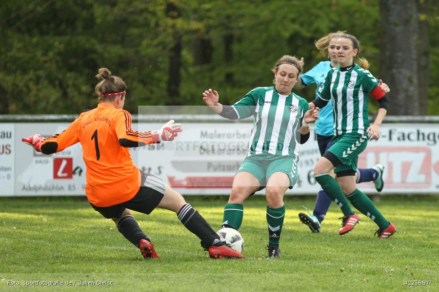 Lea Winter, Eva Offensberger, Bezirksoberliga, 30.04.2019, SV 1928 Veitshöchheim, SpVgg Adelsberg - Bild-ID: 2238817