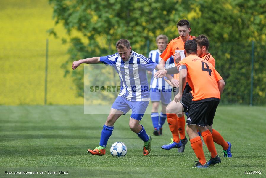 Mark Urkom, Manuel Knorr, Kevin Leibold, 05.05.2019, Kreisklasse Würzburg, SV Greußenheim, TSV Duttenbrunn - Bild-ID: 2238992 Mark Urkom, Manuel Knorr, Kevin Leibold, 05.05.2019, Kreisklasse Würzburg, SV Greußenheim, TSV Duttenbrunn - Bild-ID: 2238992