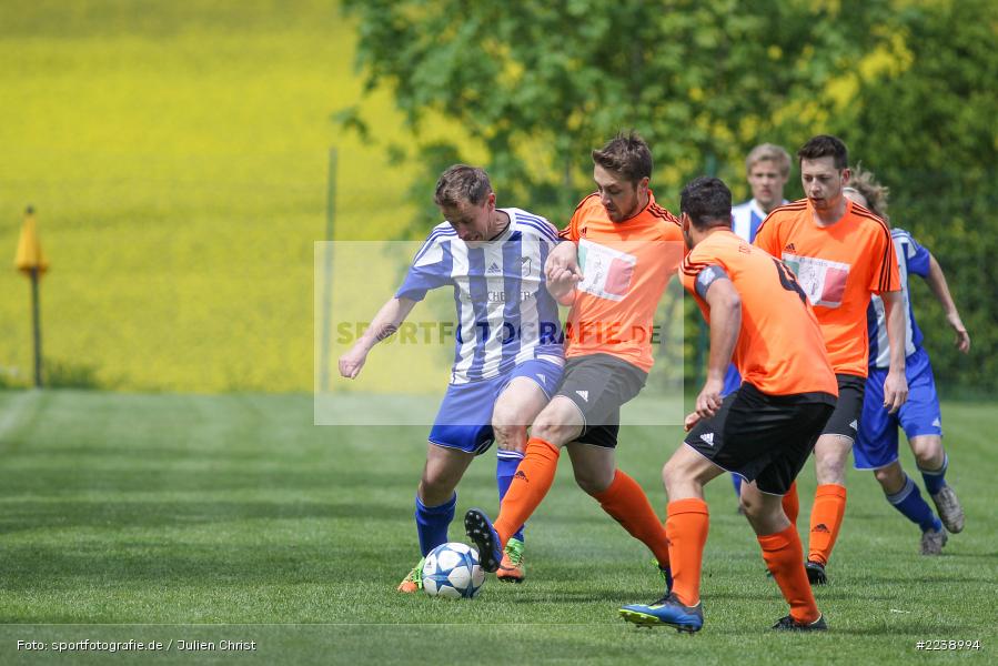Mark Urkom, Manuel Knorr, Kevin Leibold, 05.05.2019, Kreisklasse Würzburg, SV Greußenheim, TSV Duttenbrunn - Bild-ID: 2238994 Mark Urkom, Manuel Knorr, Kevin Leibold, 05.05.2019, Kreisklasse Würzburg, SV Greußenheim, TSV Duttenbrunn - Bild-ID: 2238994