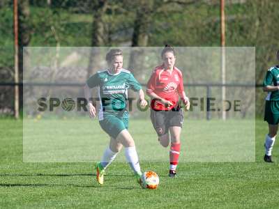 Fotos von FC Karsbach - 1. FFC Hof (N) auf sportfotografie.de