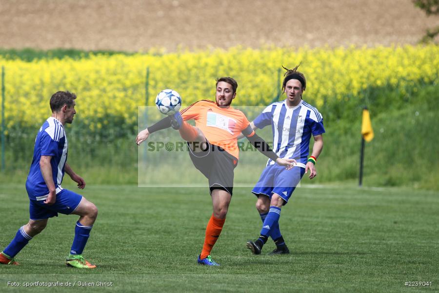 Kevin Leibold, Lukas Scheiner, 05.05.2019, Kreisklasse Würzburg, SV Greußenheim, TSV Duttenbrunn - Bild-ID: 2239041