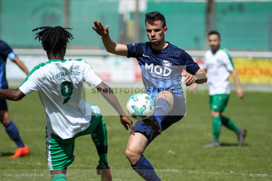 Sanusie Bah, Tobias Theilig, 12.05.2019, Bezirksliga Unterfranken, BSC Aschaffenburg-Schweinheim, FV Karlstadt - Bild-ID: 2239529 Sanusie Bah, Tobias Theilig, 12.05.2019, Bezirksliga Unterfranken, BSC Aschaffenburg-Schweinheim, FV Karlstadt - Bild-ID: 2239529