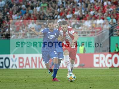 Fotos von FC Würzburger Kickers - TSG 1899 Hoffenheim auf sportfotografie.de