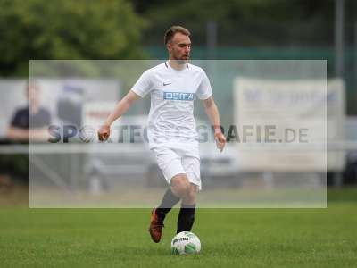 Fotos von FC Gössenheim - FC Karsbach auf sportfotografie.de