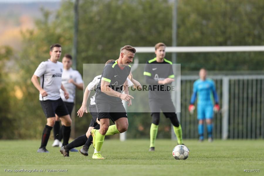 Luis Kohlmann, Szymon Dynia, 09.11.2019, Kreisliga Würzburg Gr. 2, TSV Karlburg II, FC Wiesenfeld-Halsbach - Bild-ID: 2269721