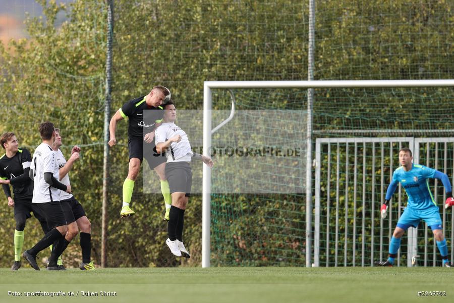 Szymon Dynia, Michael Wolff, 09.11.2019, Kreisliga Würzburg Gr. 2, TSV Karlburg II, FC Wiesenfeld-Halsbach - Bild-ID: 2269742 Szymon Dynia, Michael Wolff, 09.11.2019, Kreisliga Würzburg Gr. 2, TSV Karlburg II, FC Wiesenfeld-Halsbach - Bild-ID: 2269742