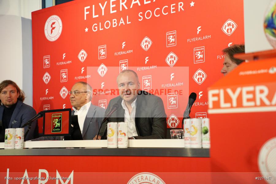 Daniel Sauer, Thorsten Fischer, Felix Magath, 20.01.2020, FLYERALARM Würzburg, Pressekonferenz FLYERALARM Global Soccer - Bild-ID: 2271617 Daniel Sauer, Thorsten Fischer, Felix Magath, 20.01.2020, FLYERALARM Würzburg, Pressekonferenz FLYERALARM Global Soccer - Bild-ID: 2271617