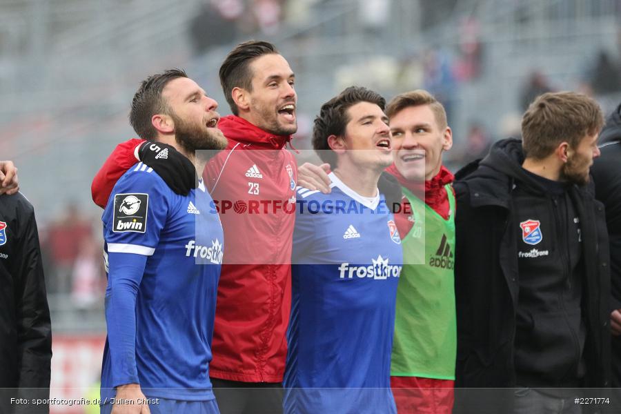 Jim-Patrick Mueller, Josef Welzmueller, Dominik Stahl, FLYERALARM Arena, Wuerzburg, 25.01.2020, DFB, sport, action, Fussball, 3. Liga, SpVgg Unterhaching, FC Wuerzburger Kickers - Bild-ID: 2271774 Jim-Patrick Mueller, Josef Welzmueller, Dominik Stahl, FLYERALARM Arena, Wuerzburg, 25.01.2020, DFB, sport, action, Fussball, 3. Liga, SpVgg Unterhaching, FC Wuerzburger Kickers - Bild-ID: 2271774